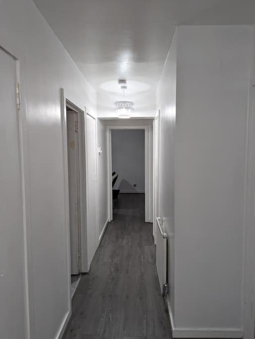 3 Bedroom Apartment Sleeps 8 에든버러 외부 사진