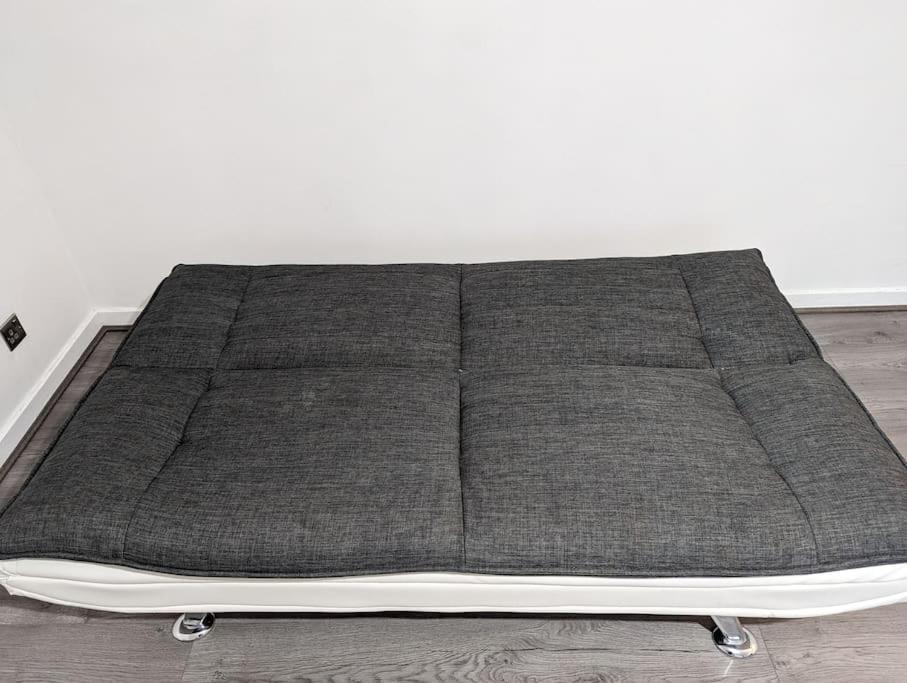 3 Bedroom Apartment Sleeps 8 에든버러 외부 사진